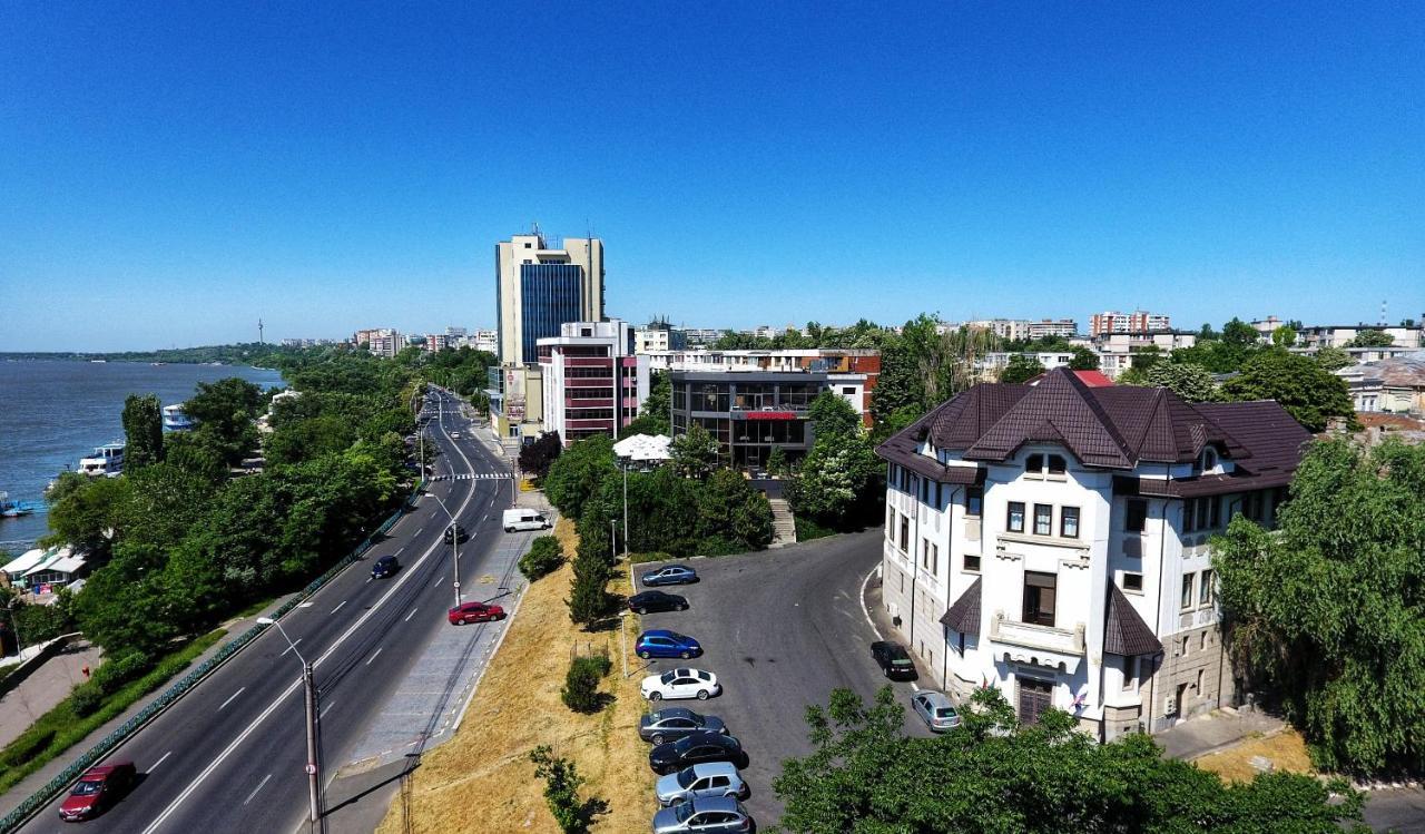 Citadel Aparthotel Galaţi Exterior foto